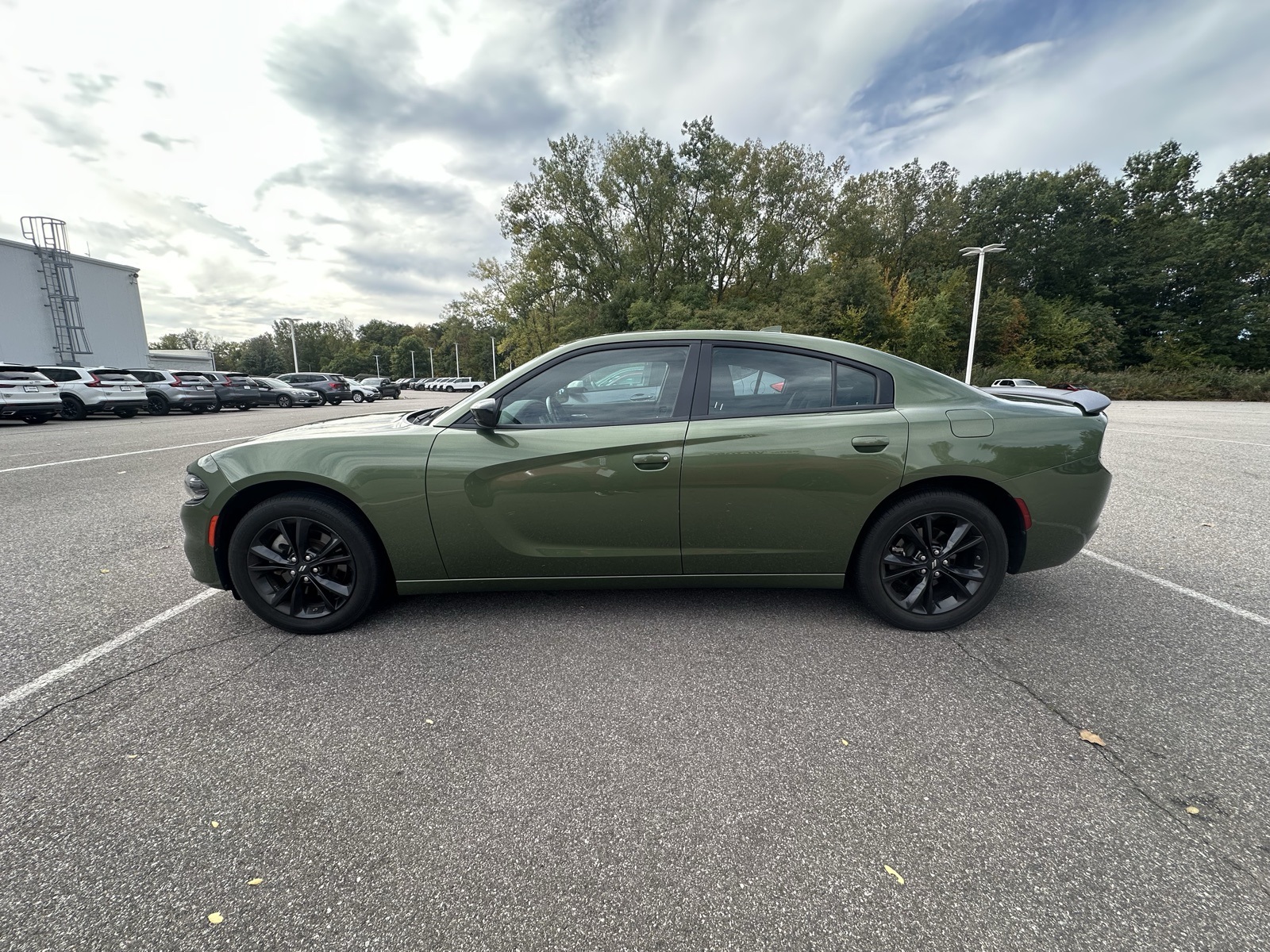 2022 Dodge Charger SXT photo 2