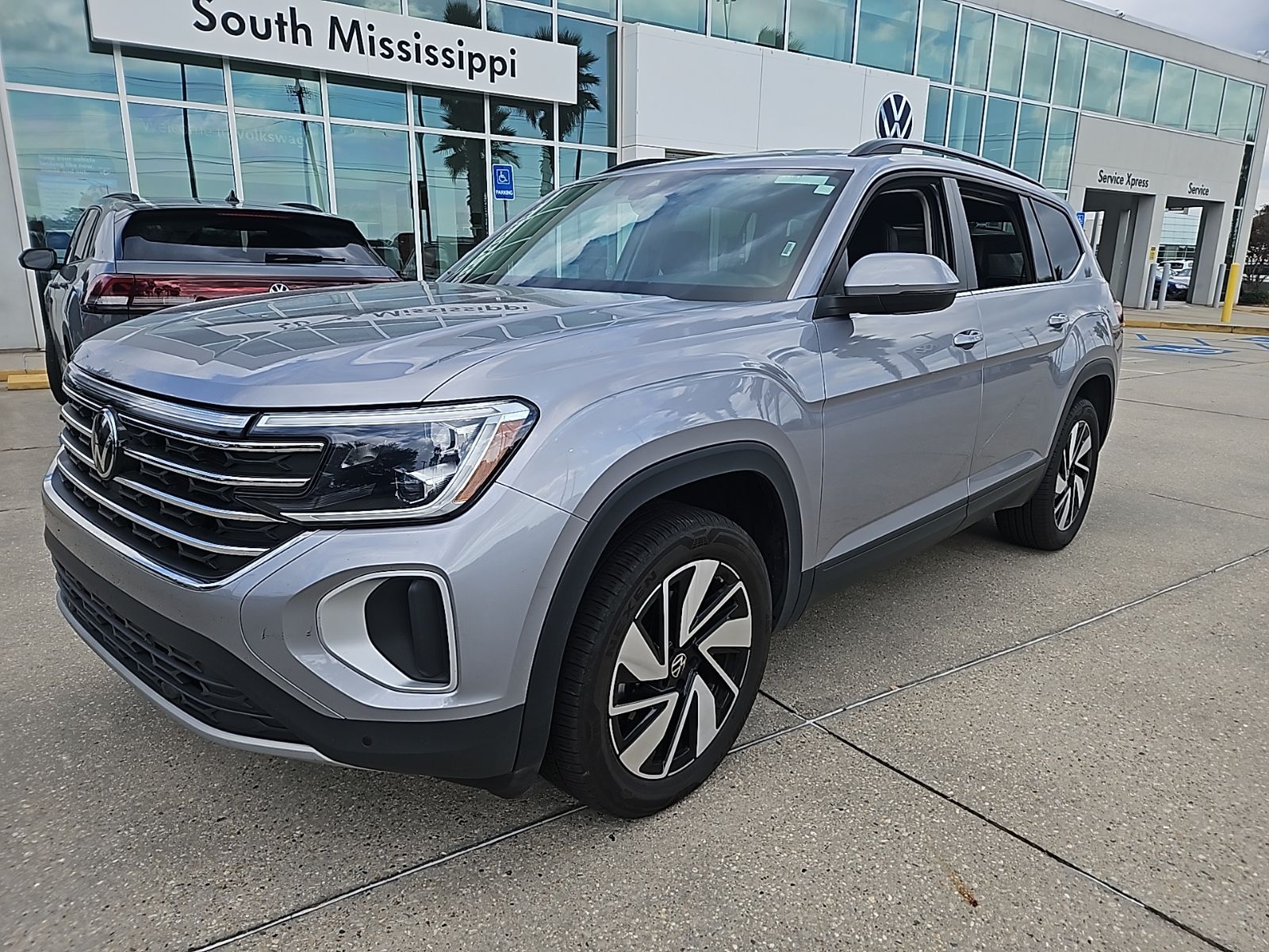 2025 Volkswagen Atlas SE w/Tech's photo