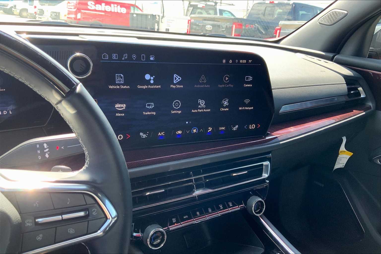 2025 Chevrolet Traverse Z71 photo 5