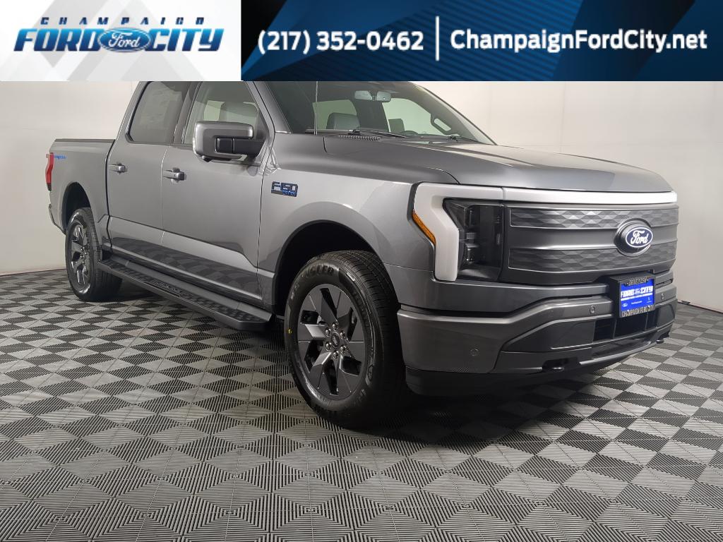 2025 Ford F-150 Lightning Lariat's photo