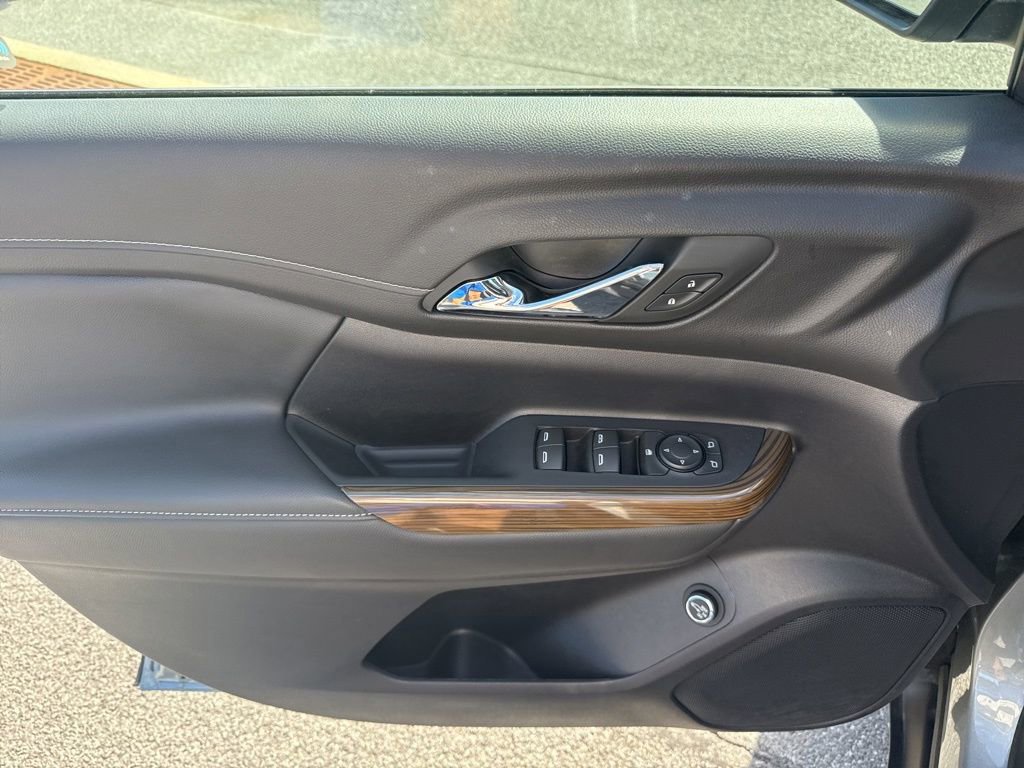 2023 Gmc Acadia SLE photo 16