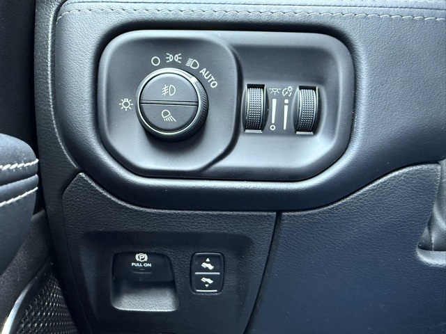 2023 Ram 1500 Limited photo 33