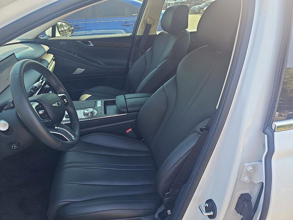 2025 Genesis G80 2.5T Advanced photo 14