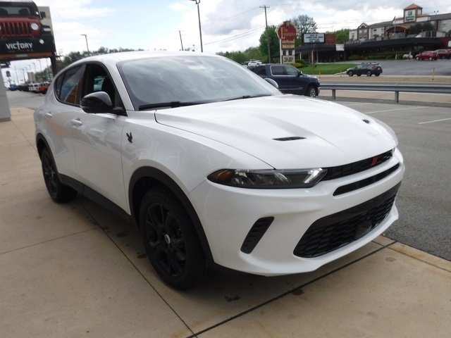 2025 Dodge Hornet GT photo 6