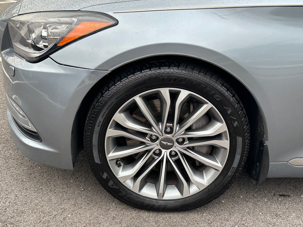 2017 Genesis G80 3.8 AWD photo 7