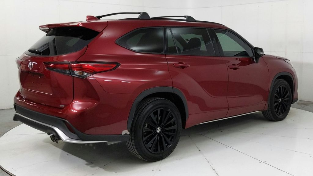 2023 Toyota Highlander XSE photo 6