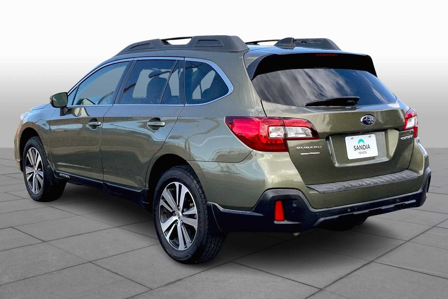2019 Subaru Outback Limited photo 10