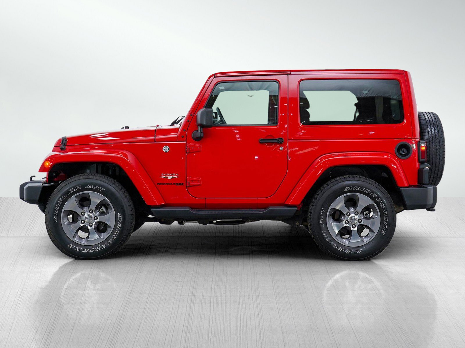 Used 2018 Jeep Wrangler JK Sahara with VIN 1C4AJWBG1JL936725 for sale in Burnsville, Minnesota