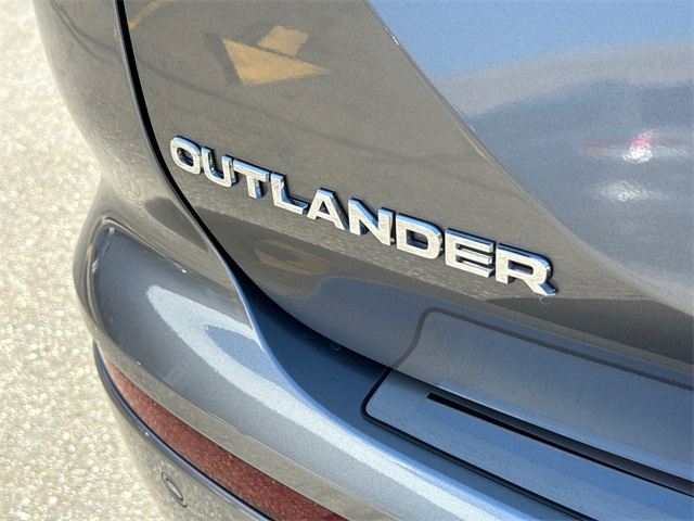 2022 Mitsubishi Outlander SEL photo 9