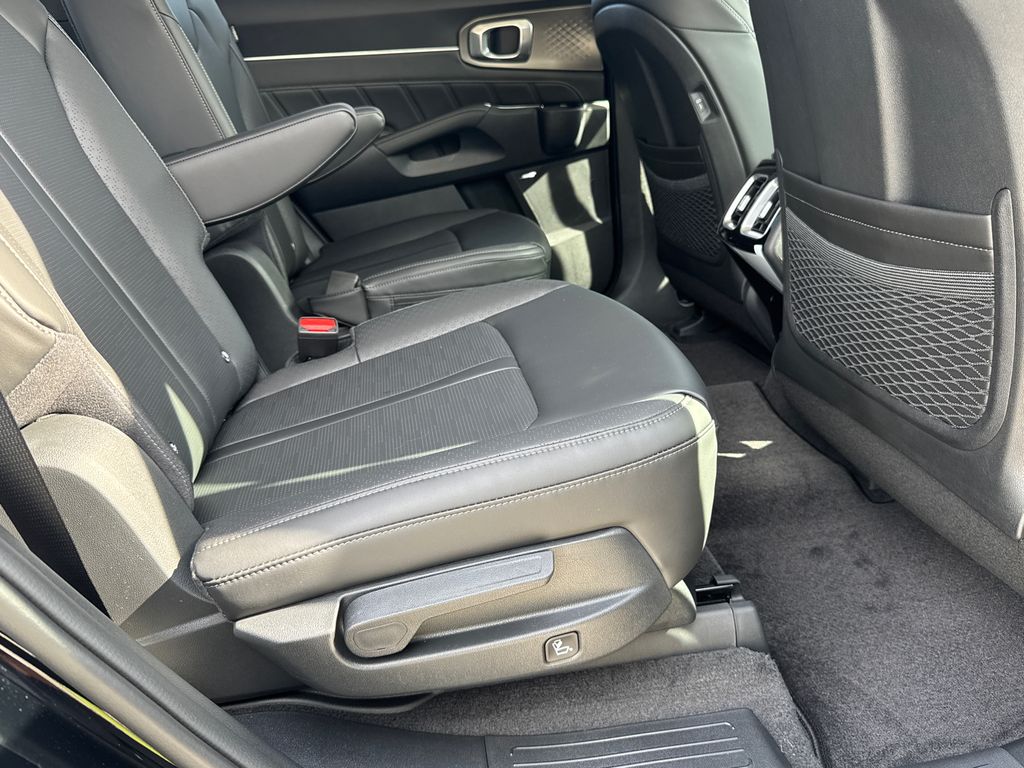 2026 Kia Sorento EX photo 15