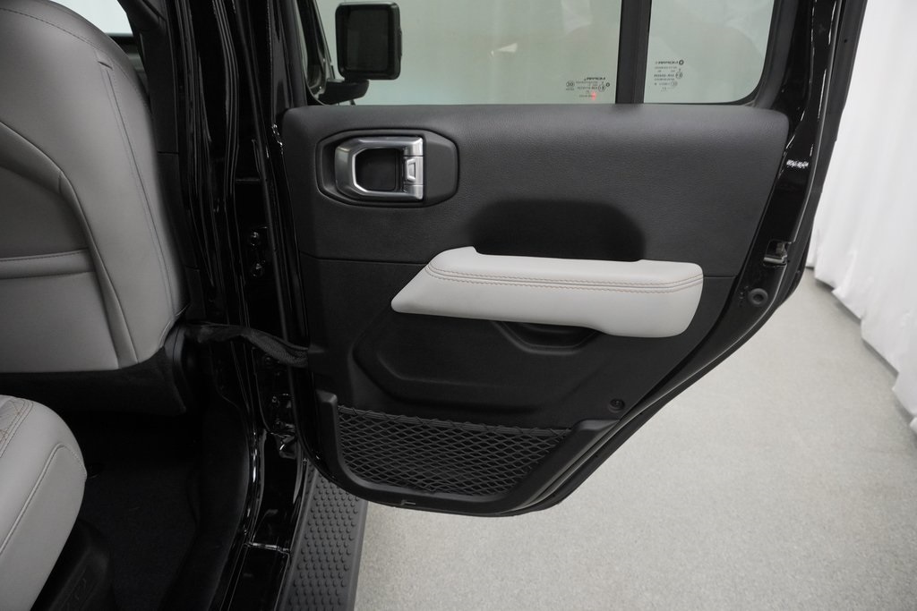 2021 Jeep Wrangler Unlimited Sahara High Altitude 4xe photo 31