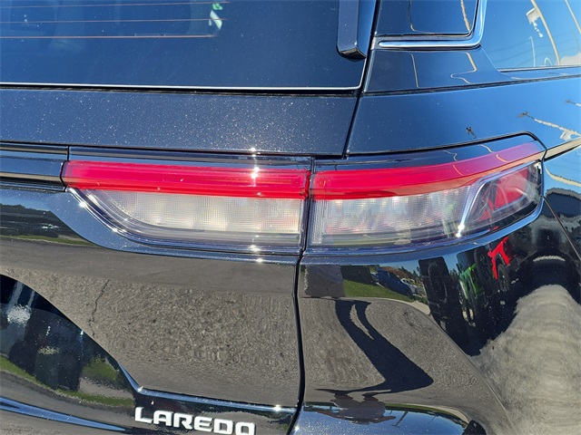 2025 Jeep Grand Cherokee Laredo X photo 7