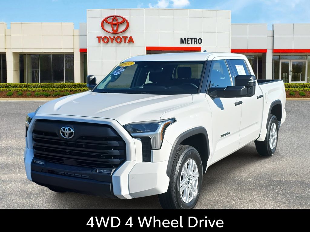 2022 Toyota Tundra SR5's photo