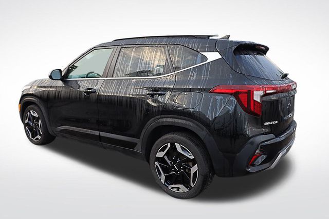 2024 Kia Seltos SX photo 3