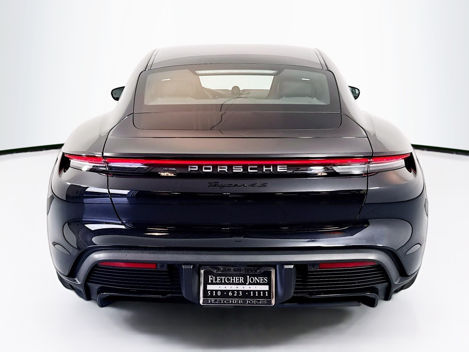 2025 Porsche Taycan 4S photo 10