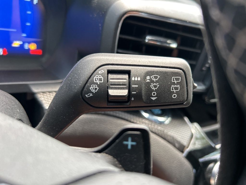2023 Ford Explorer ST photo 23