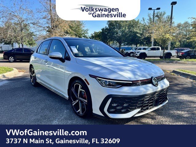 2025 Volkswagen Golf GTI SE's photo