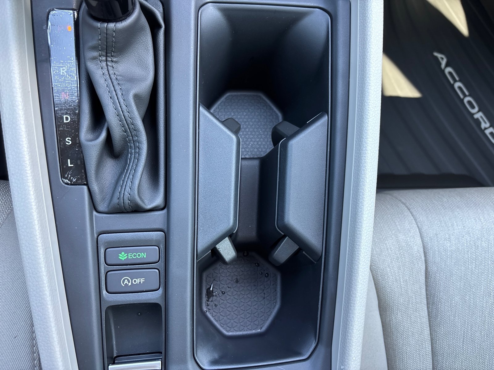 2025 Honda Accord SE photo 9