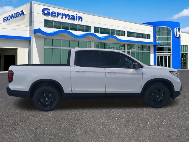 2025 Honda Ridgeline Black Edition photo 2