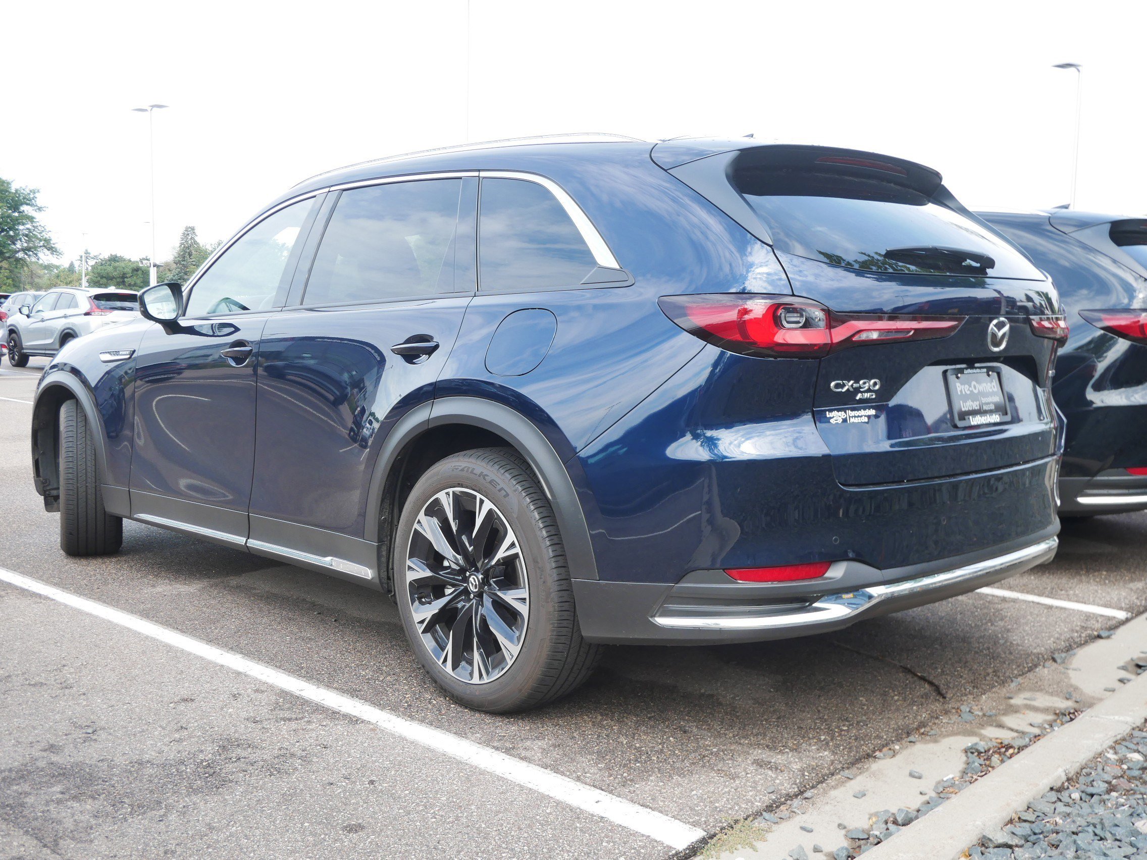 2024 Mazda CX-90 Premium photo 3