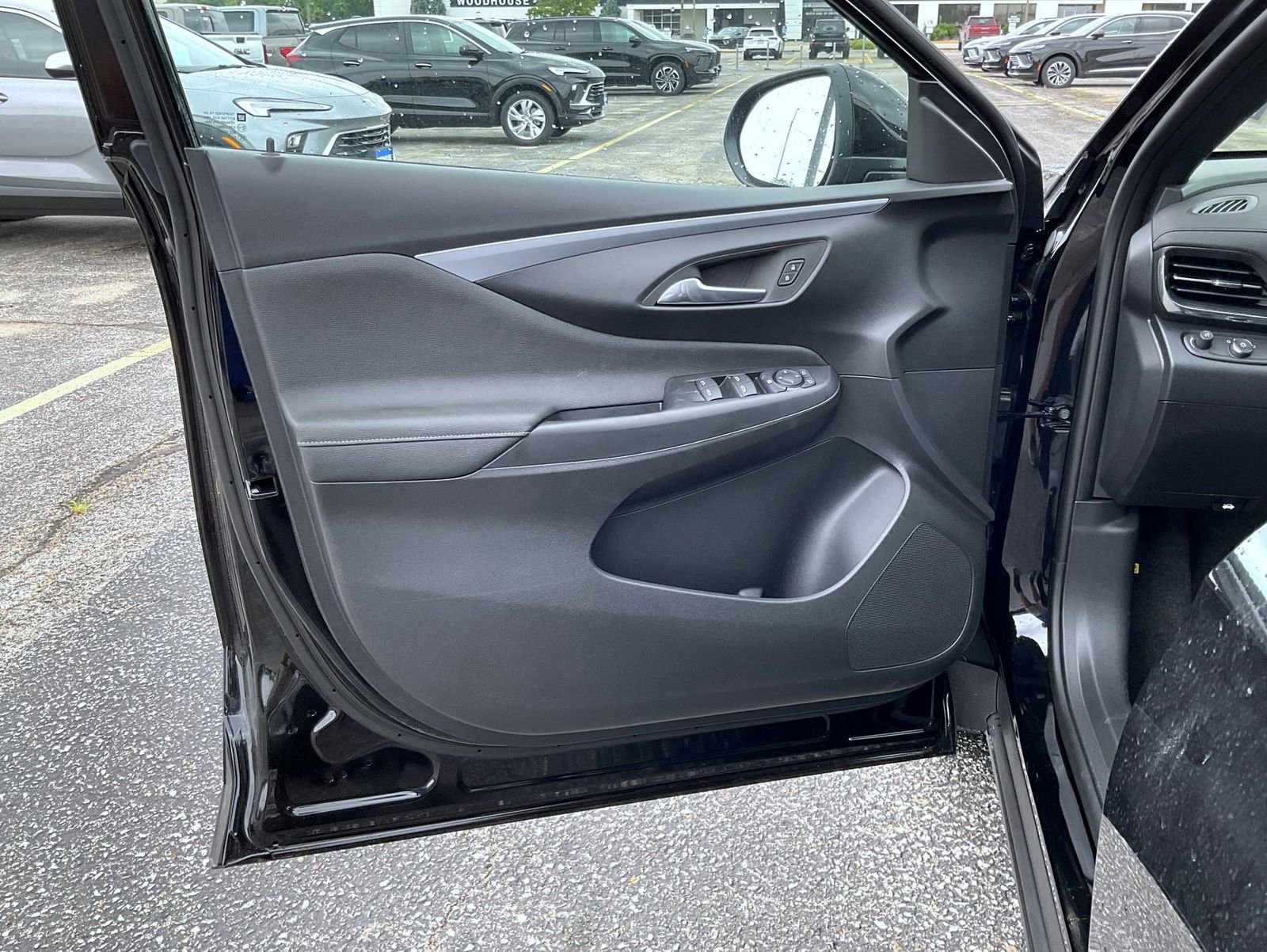 2025 Buick Envista Preferred photo 9