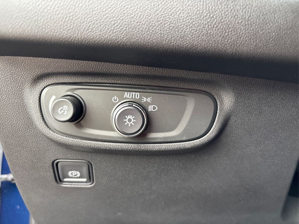 2022 Gmc Terrain SLE photo 29
