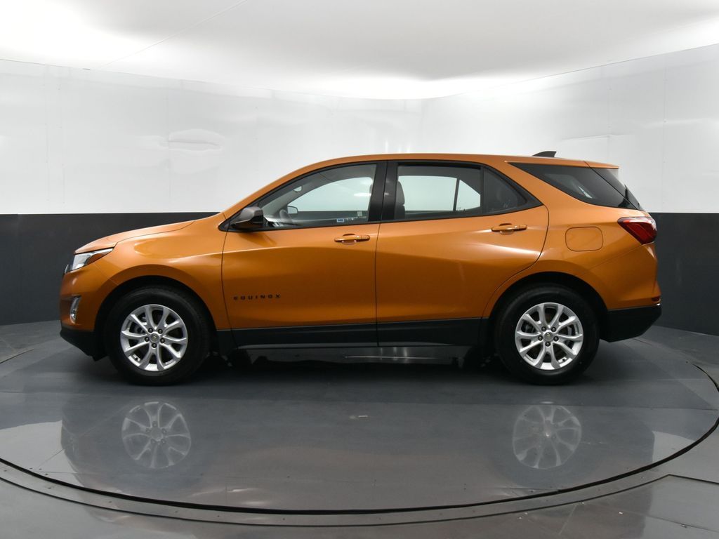 2018 Chevrolet Equinox LS photo 4