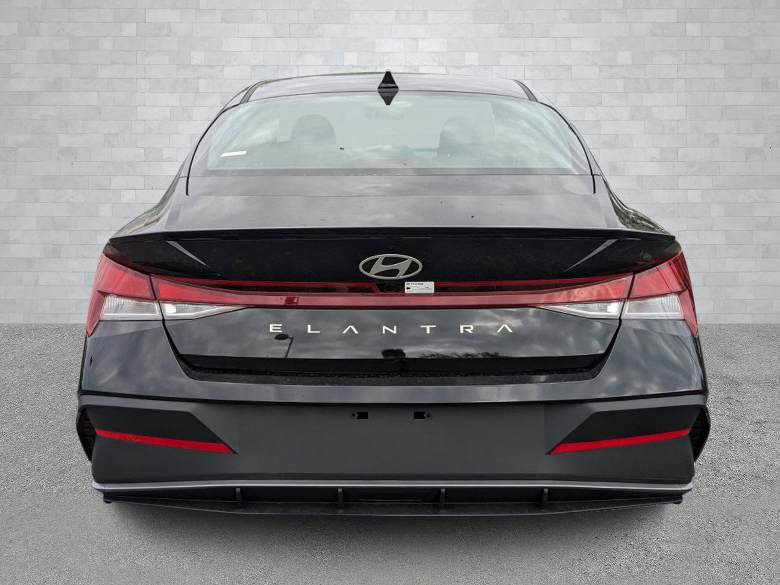 2025 Hyundai Elantra SEL Sport photo 5
