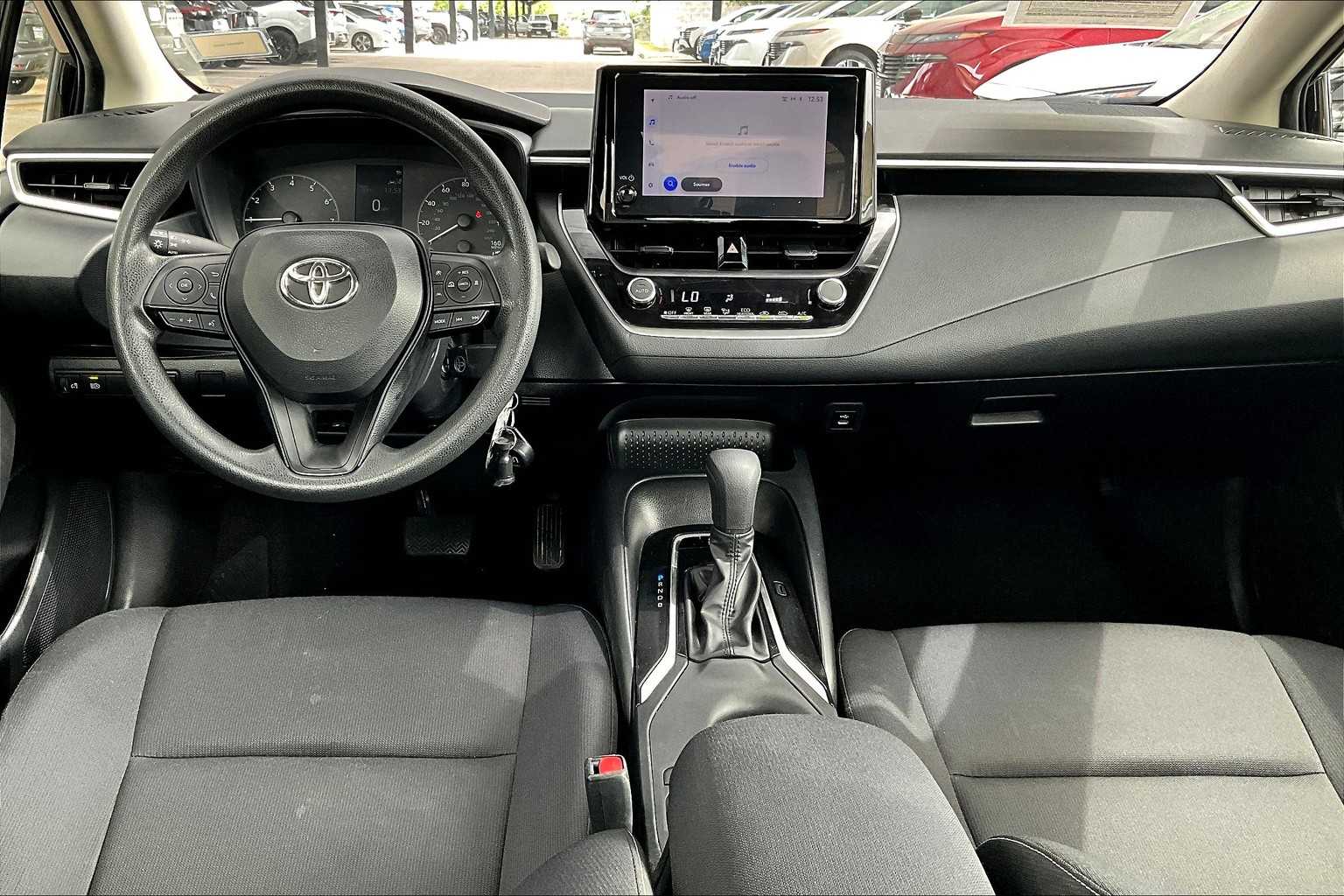 2023 Toyota Corolla LE photo 10