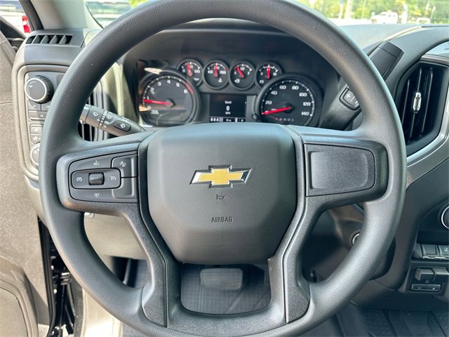 2025 Chevrolet Silverado 2500HD Custom photo 27