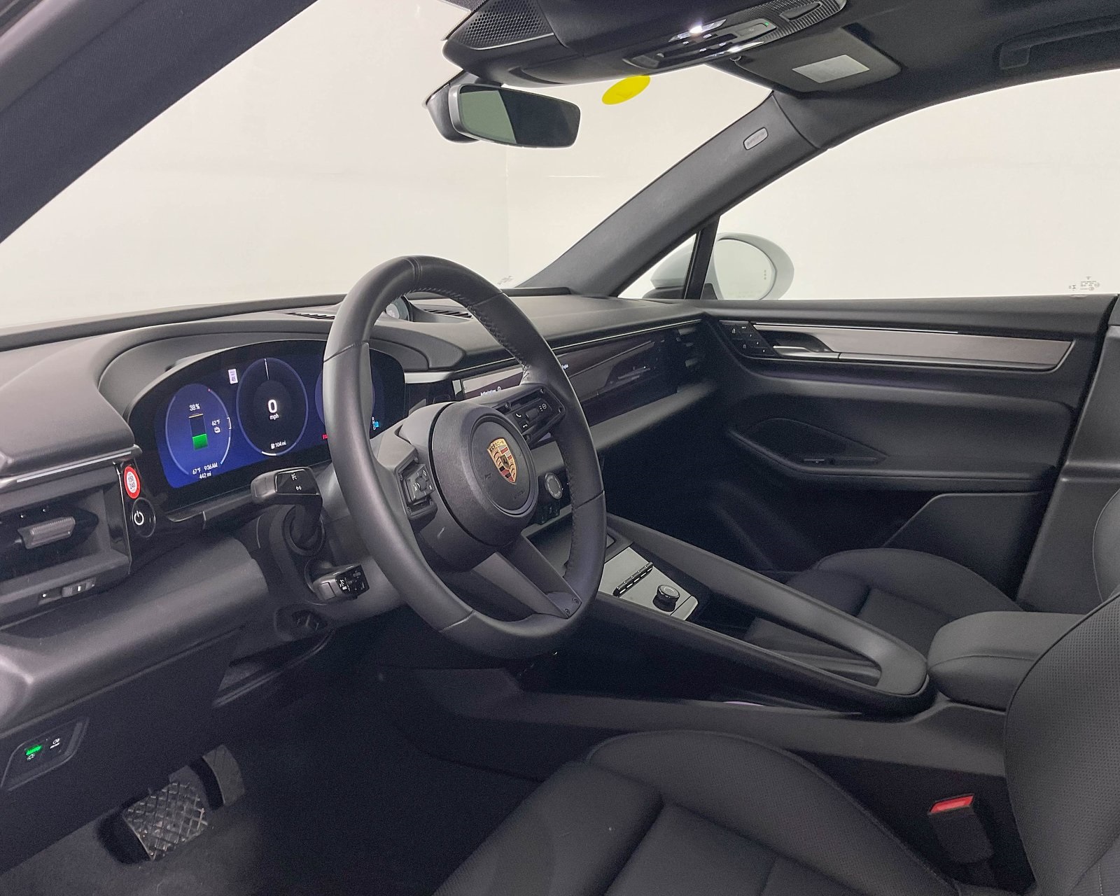 2024 Porsche Macan Electric 4 photo 4