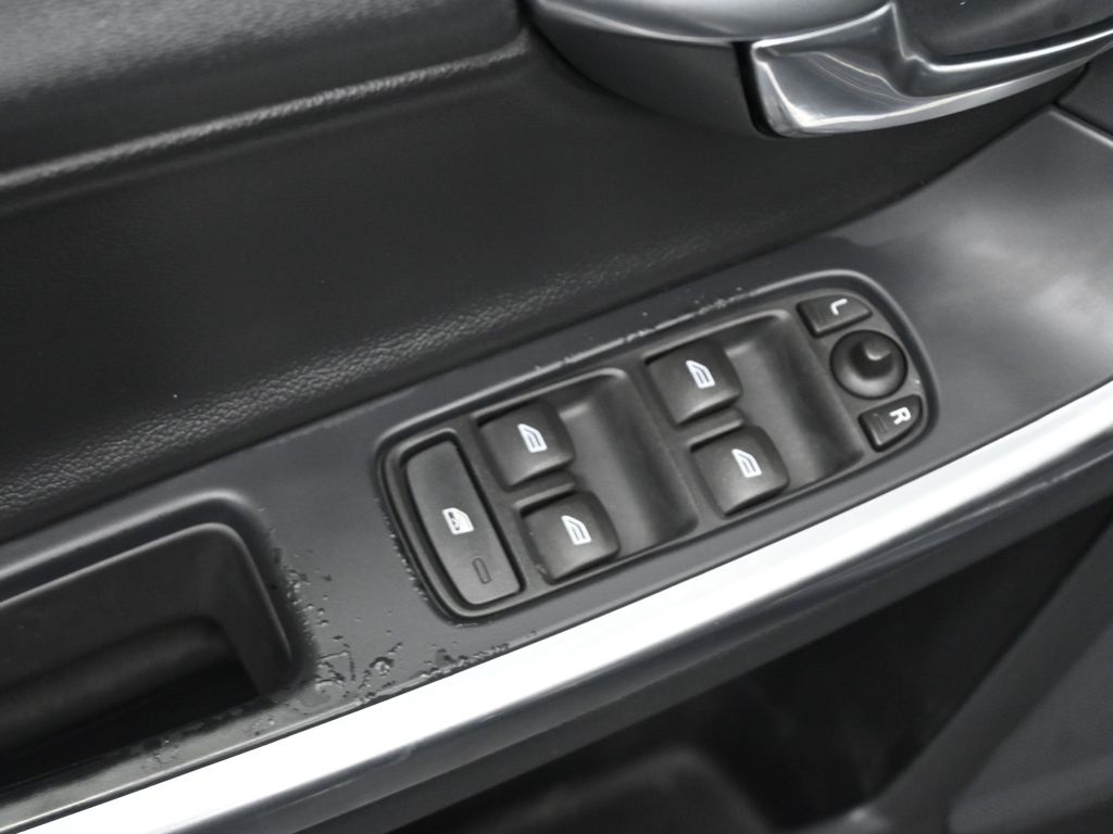 2016 Volvo V60 T5 photo 4