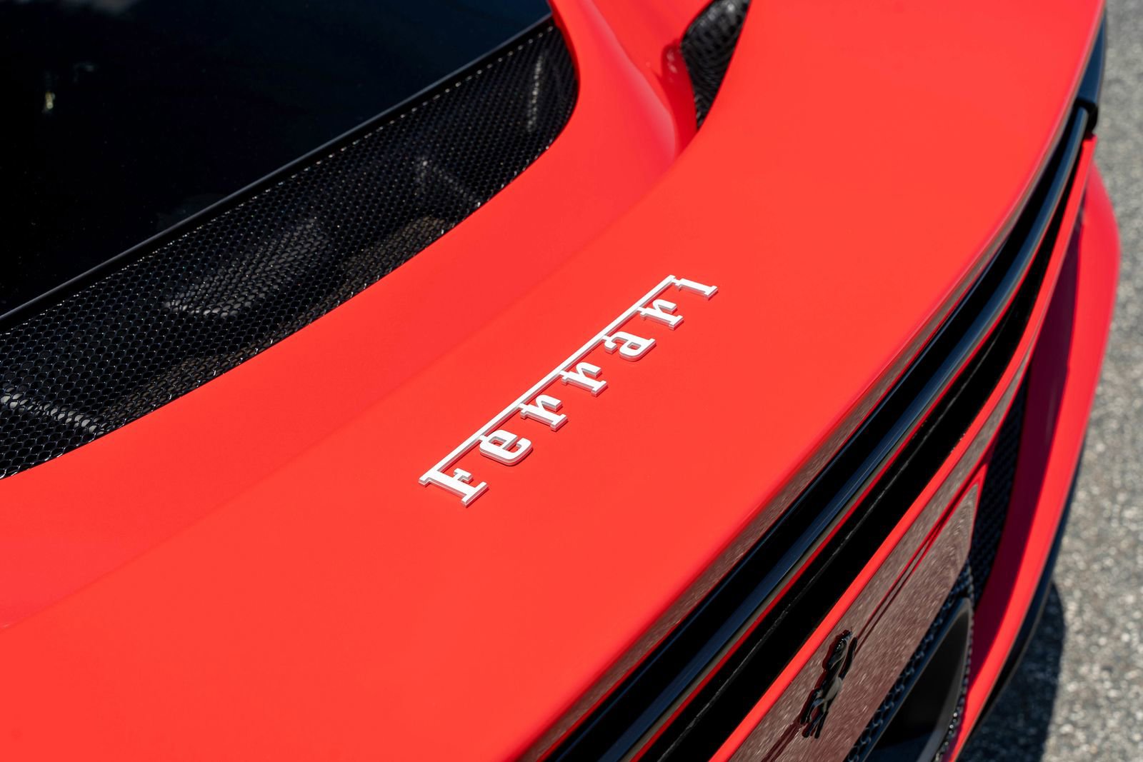 2024 Ferrari 296 GTS Base photo 17