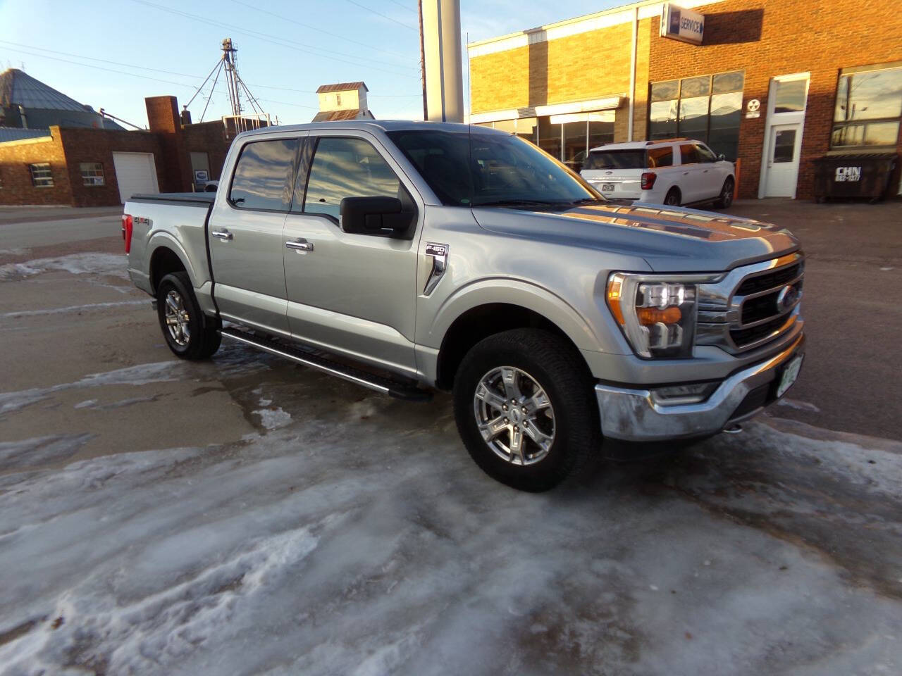 2021 Ford F-150 XLT's photo