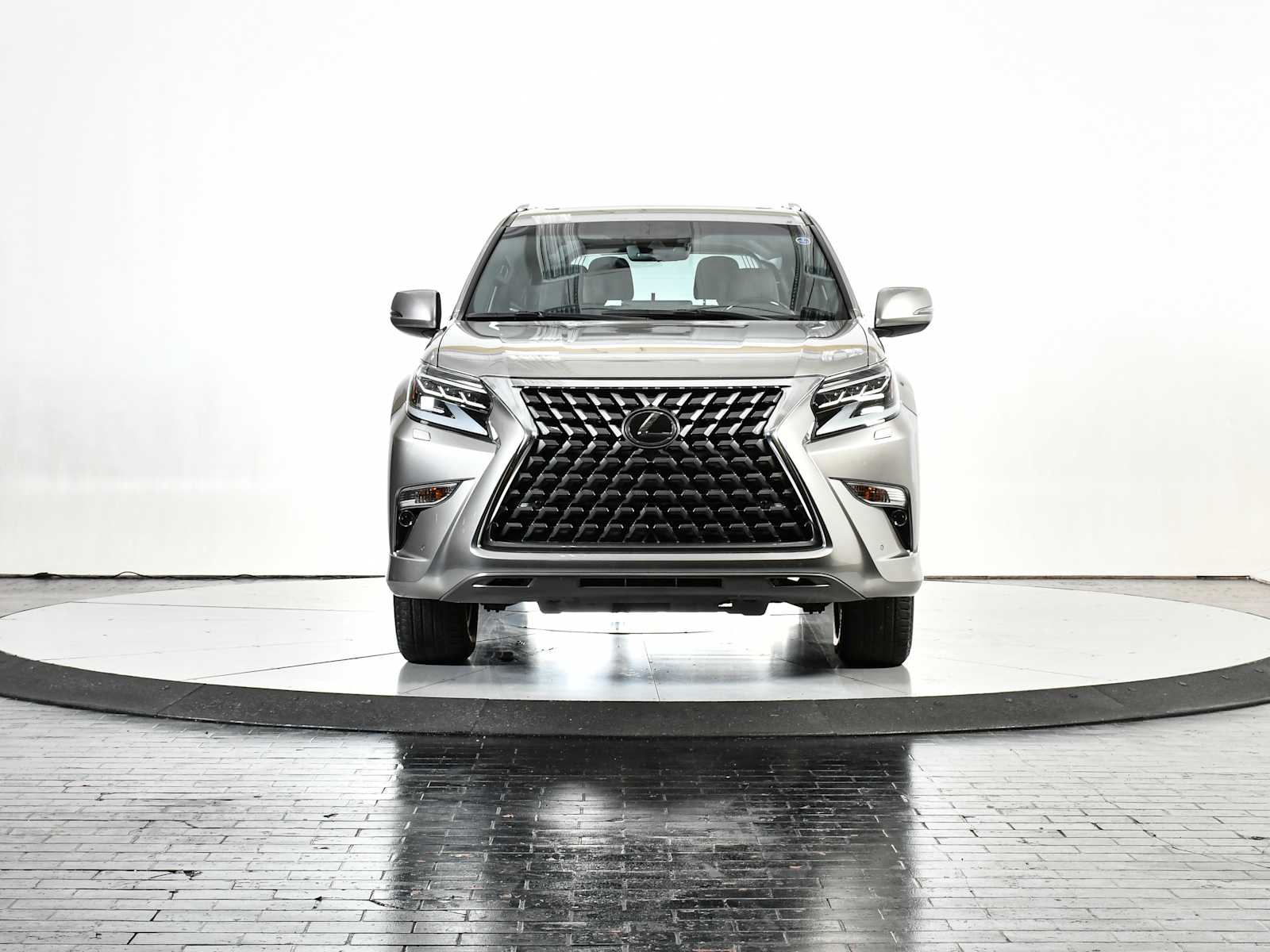 Certified Used 2023 Atomic Silver Lexus 460 Premium image 10