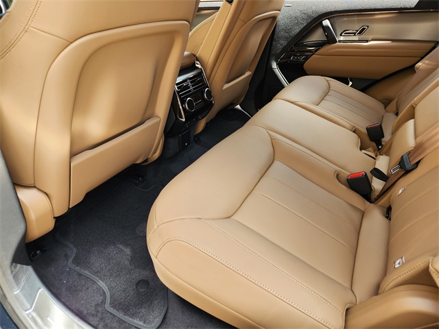 2025 Land Rover Range Rover Sport SE photo 25
