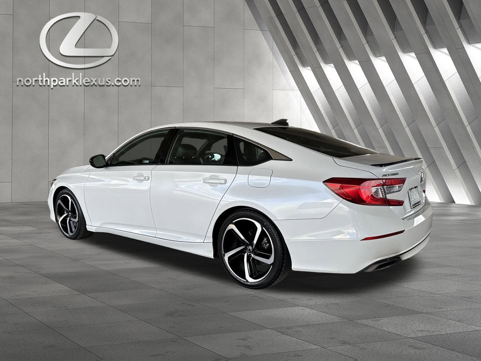 Used 2021 Honda Accord Sport with VIN 1HGCV2F38MA031865 for sale in Northfield, Minnesota