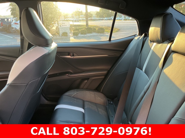 2025 Toyota Camry SE photo 14