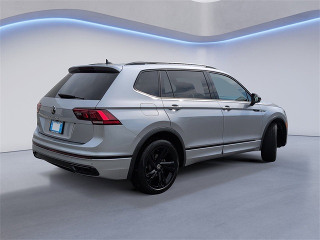 2024 Volkswagen Tiguan SE R-Line Black photo 2
