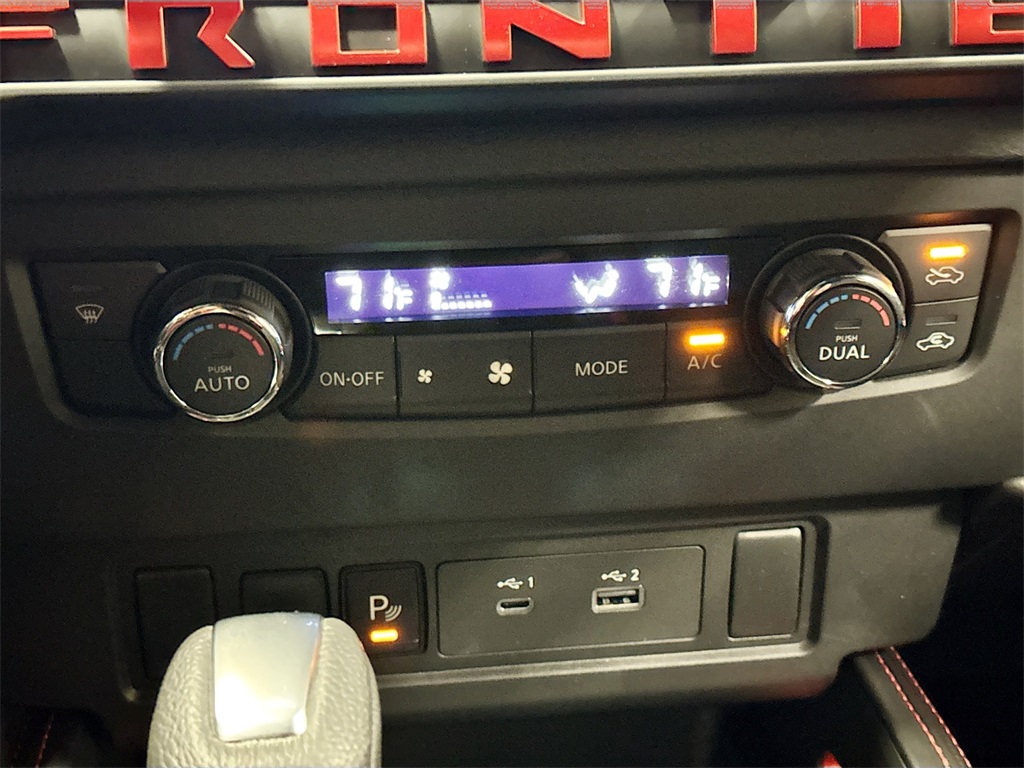 2025 Nissan Frontier PRO-4X photo 28