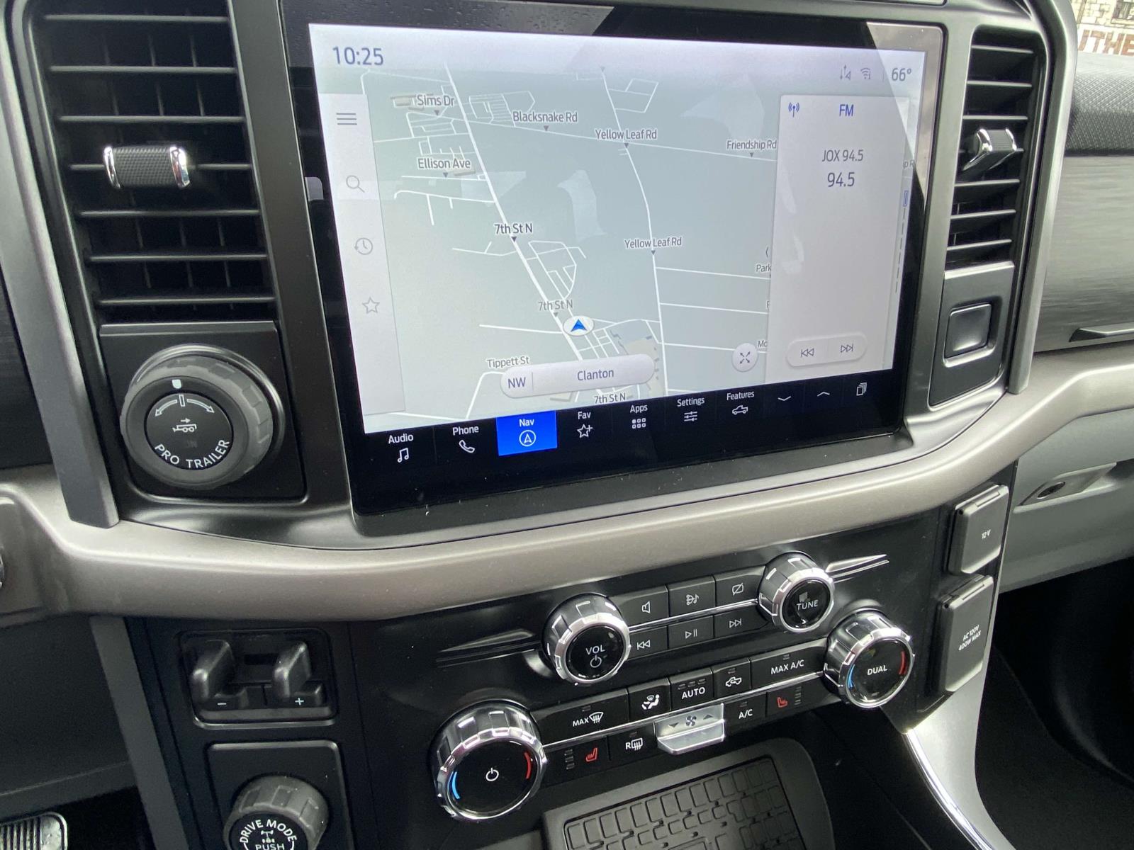 2024 Ford F-150 XLT photo 20