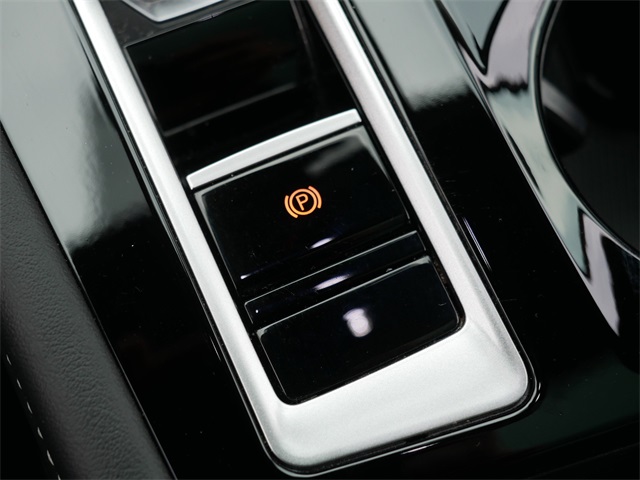 2025 Volkswagen Atlas SE Technology photo 33