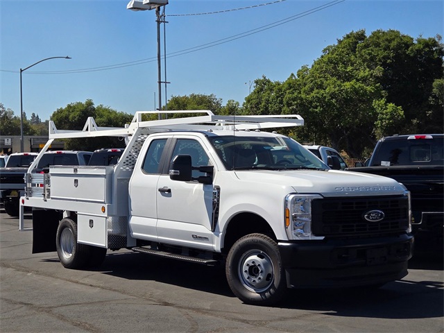 2026 Ford F-350 Super Duty Chassis Cab