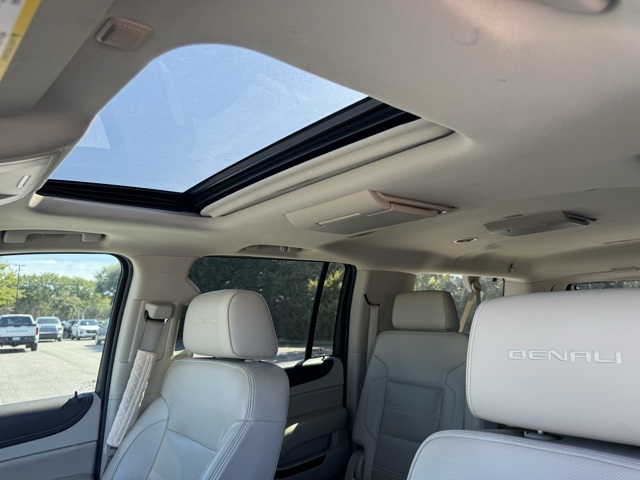 2016 Gmc Yukon XL Denali photo 25