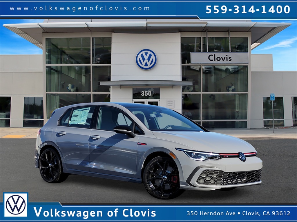 2024 Volkswagen Golf GTI SE's photo