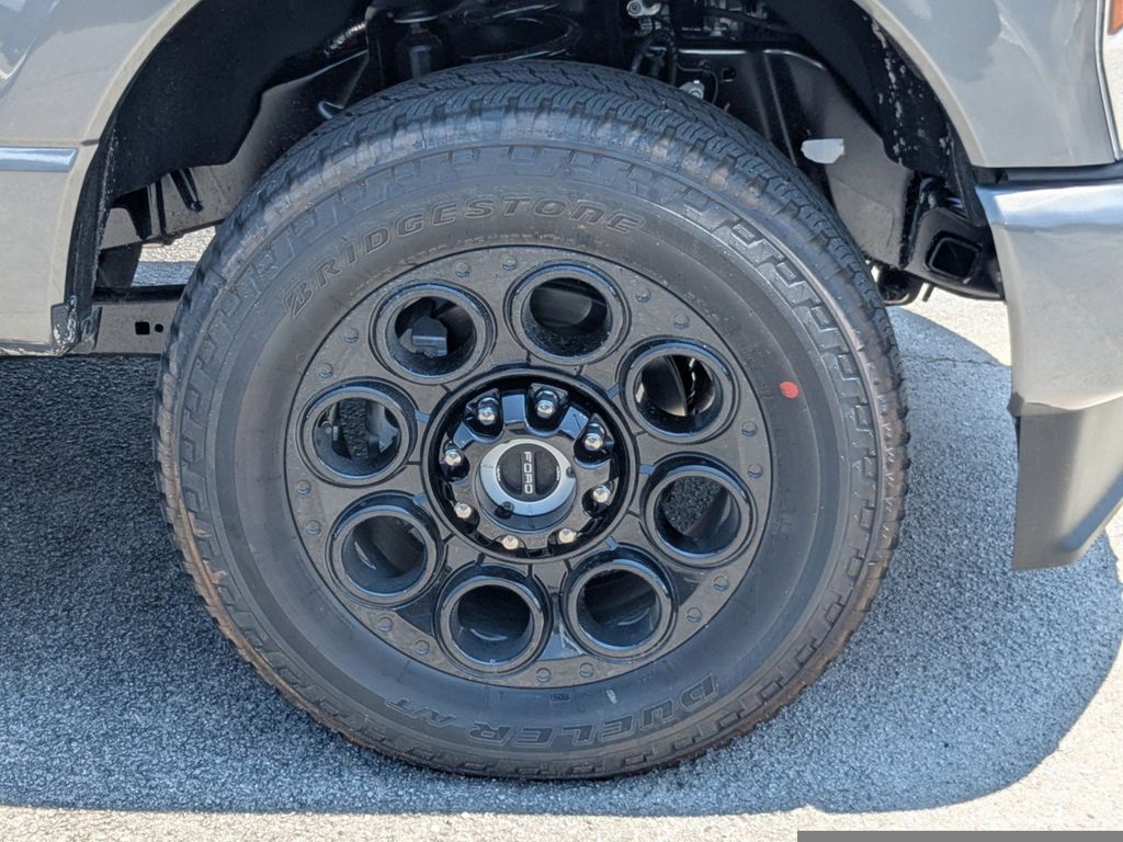 2025 Ford F-250 Lariat photo 11