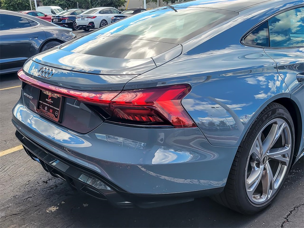 2023 Audi e-tron GT Premium Plus photo 6