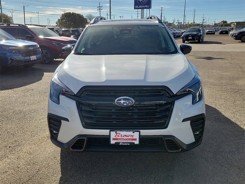 2025 Subaru Ascent Limited photo 2