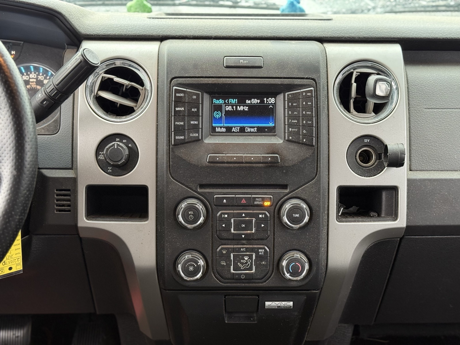 2014 Ford F-150 XLT photo 17