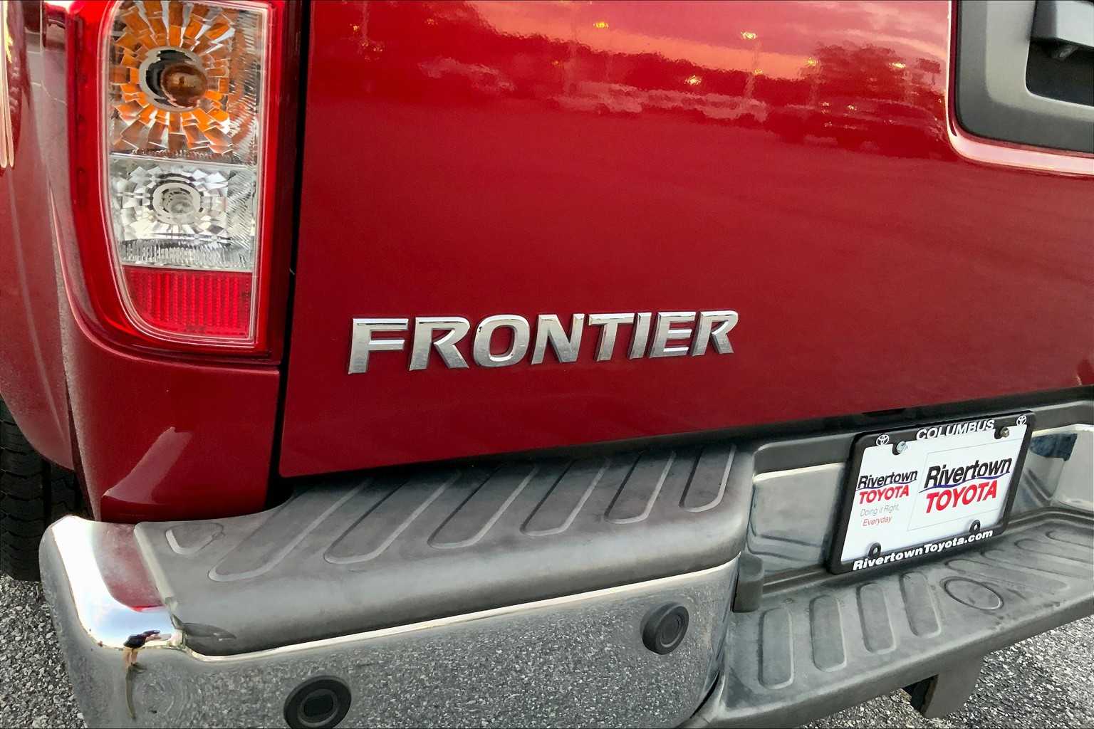 2017 Nissan Frontier SV photo 28